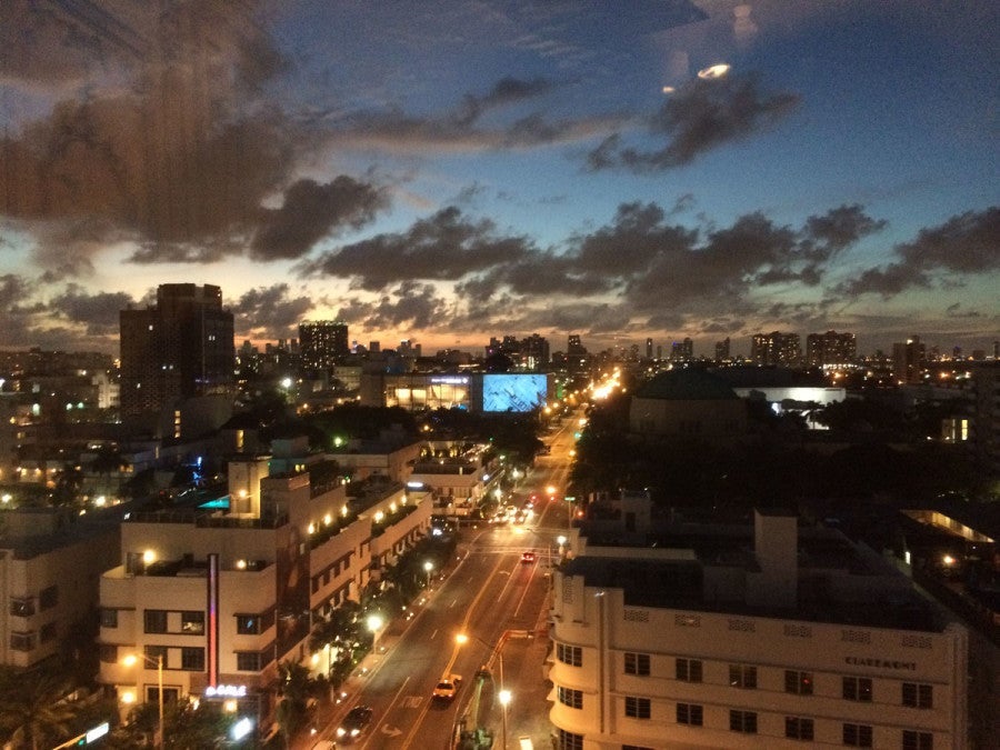 sls-south-beach-miami-premier-city-view-room-melanie-wynne