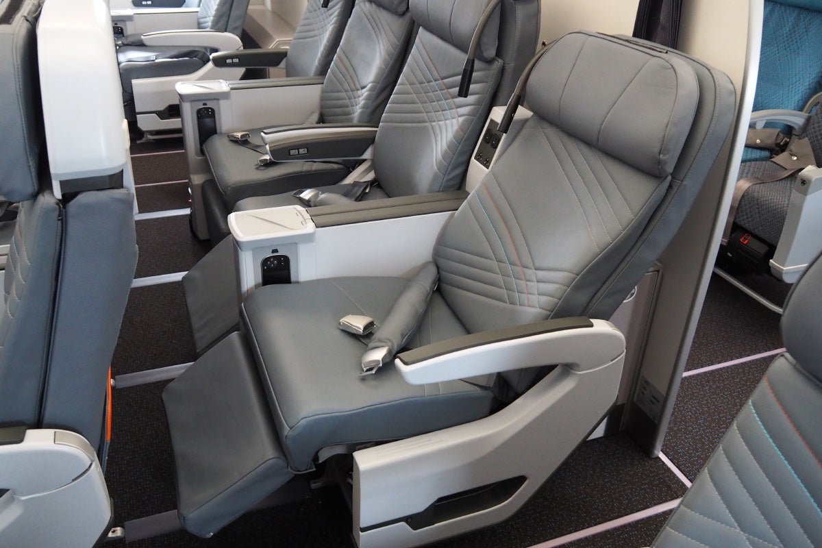 Singapore A350 Tour Premium Economy