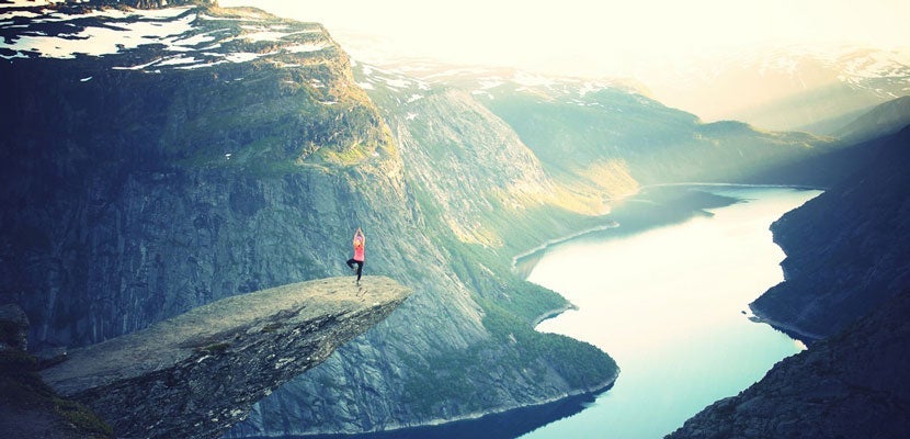 img-mountains-yoga