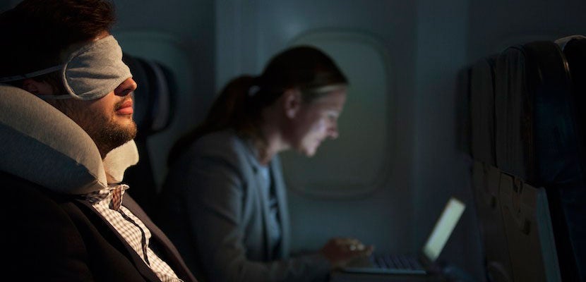 img-sleep-on-plane
