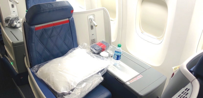 Delta 767 seat feat