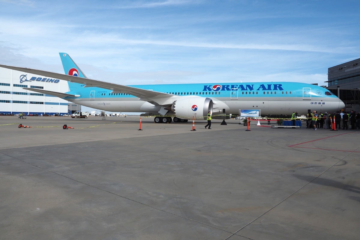 Korean Air 787-9 Dreamliner Tour Business First Economy