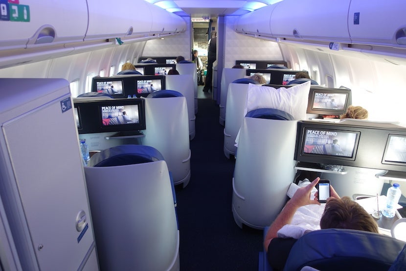 Delta 757 cabin back