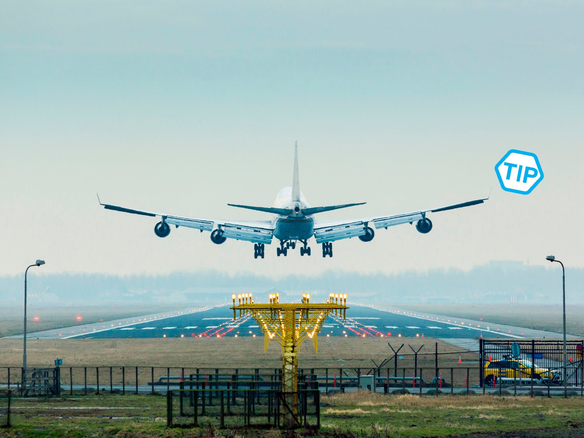 Aeroplane coming in to land, Amsterdam airport Shiphol