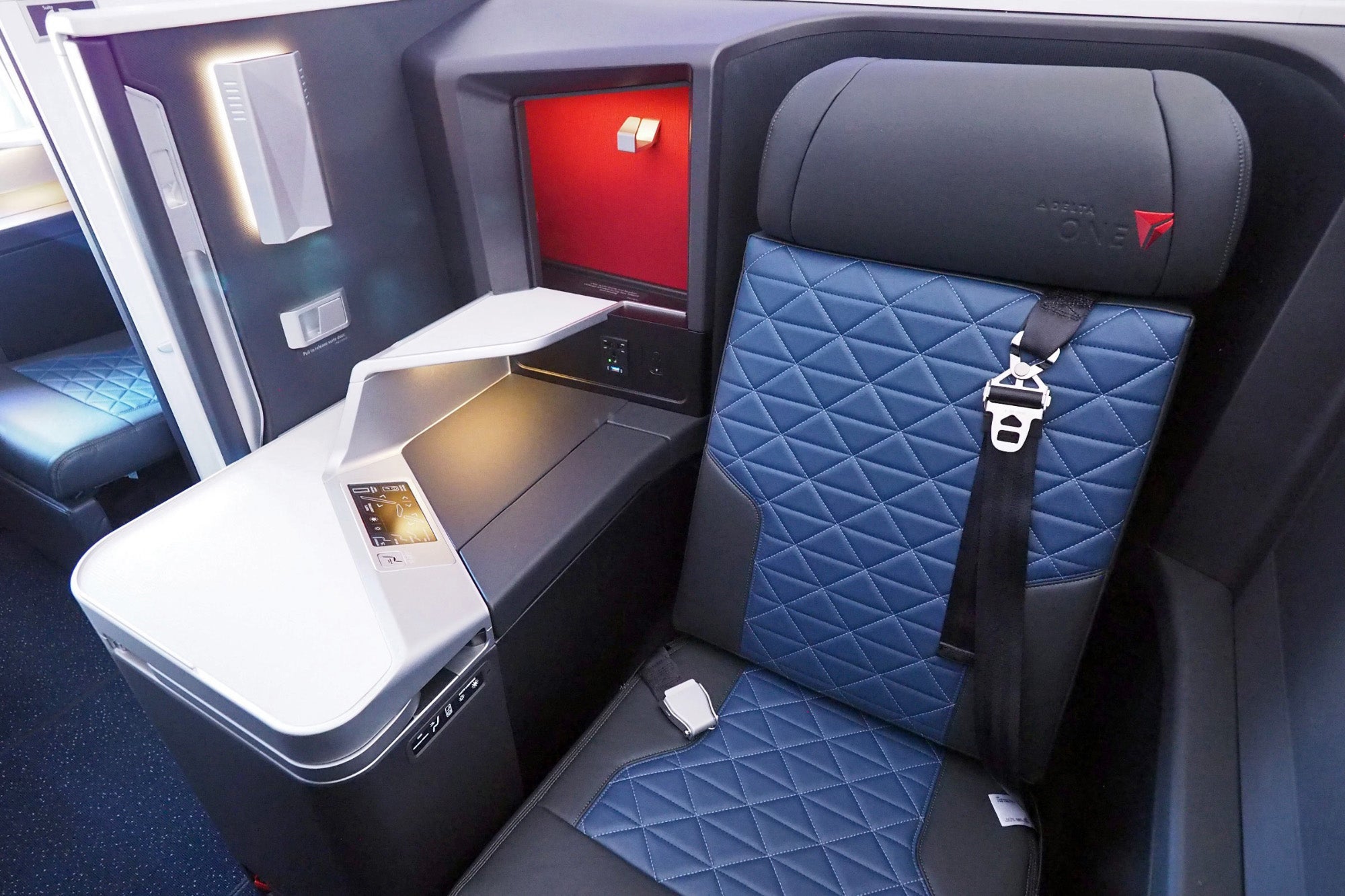 Delta One Suite A350