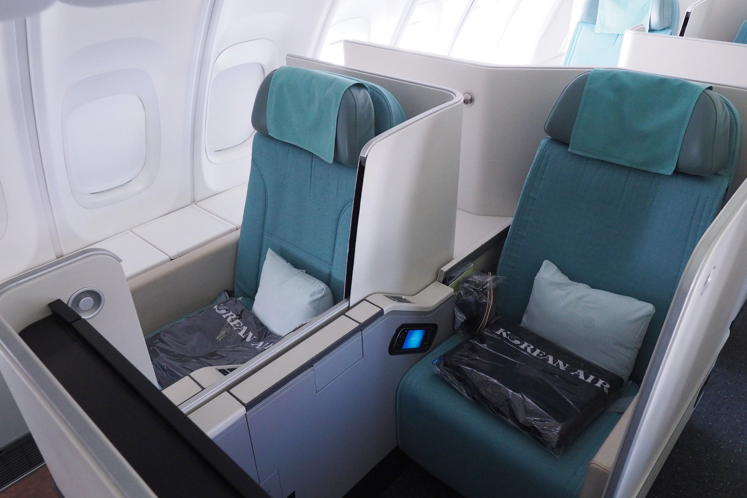 Korean Air 747-8 Business Class Review