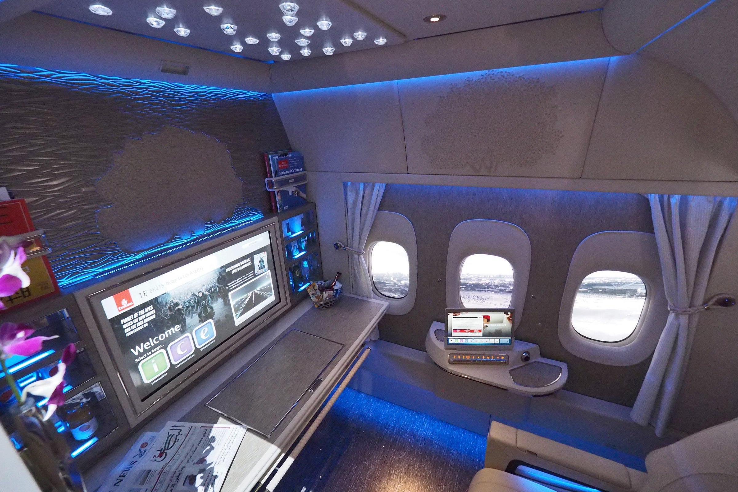 Emirates 777 New Suite