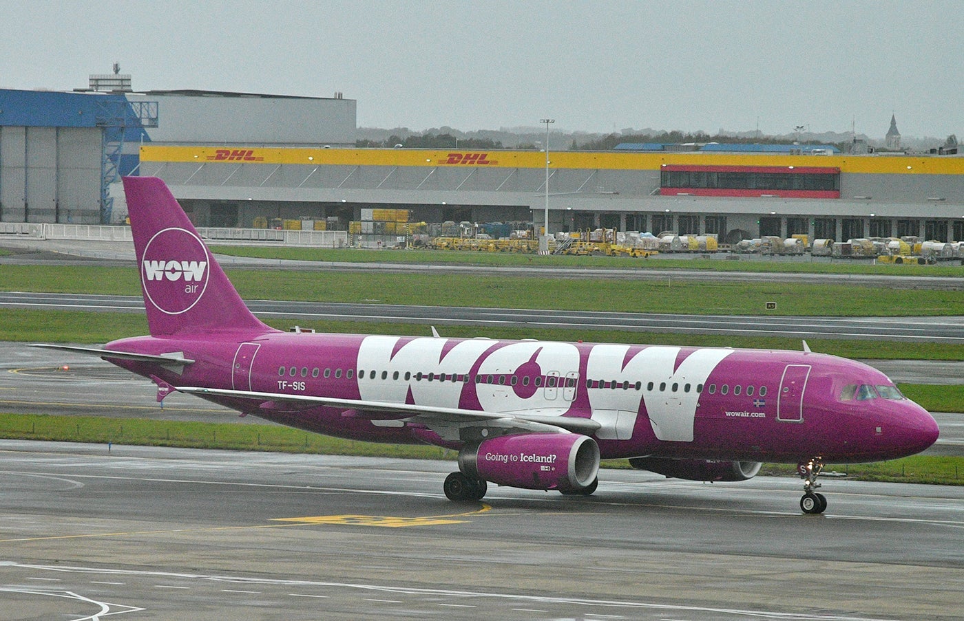 WOW Air A320 Brussels