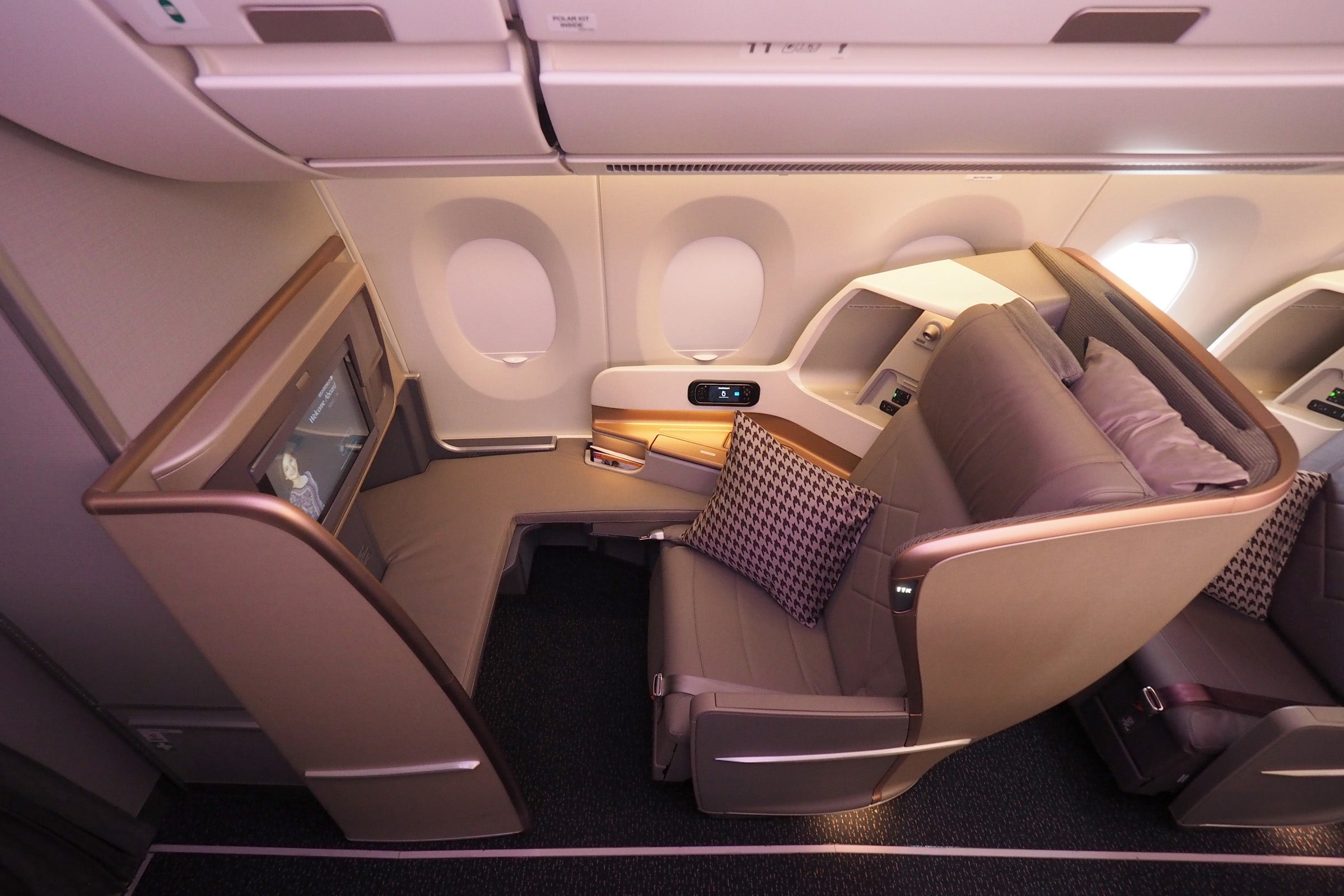 Singapore 21 A350-900ULR Business Class Review