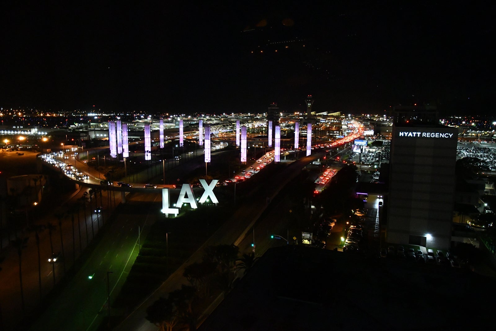 H Hotel Los Angeles LAX sign