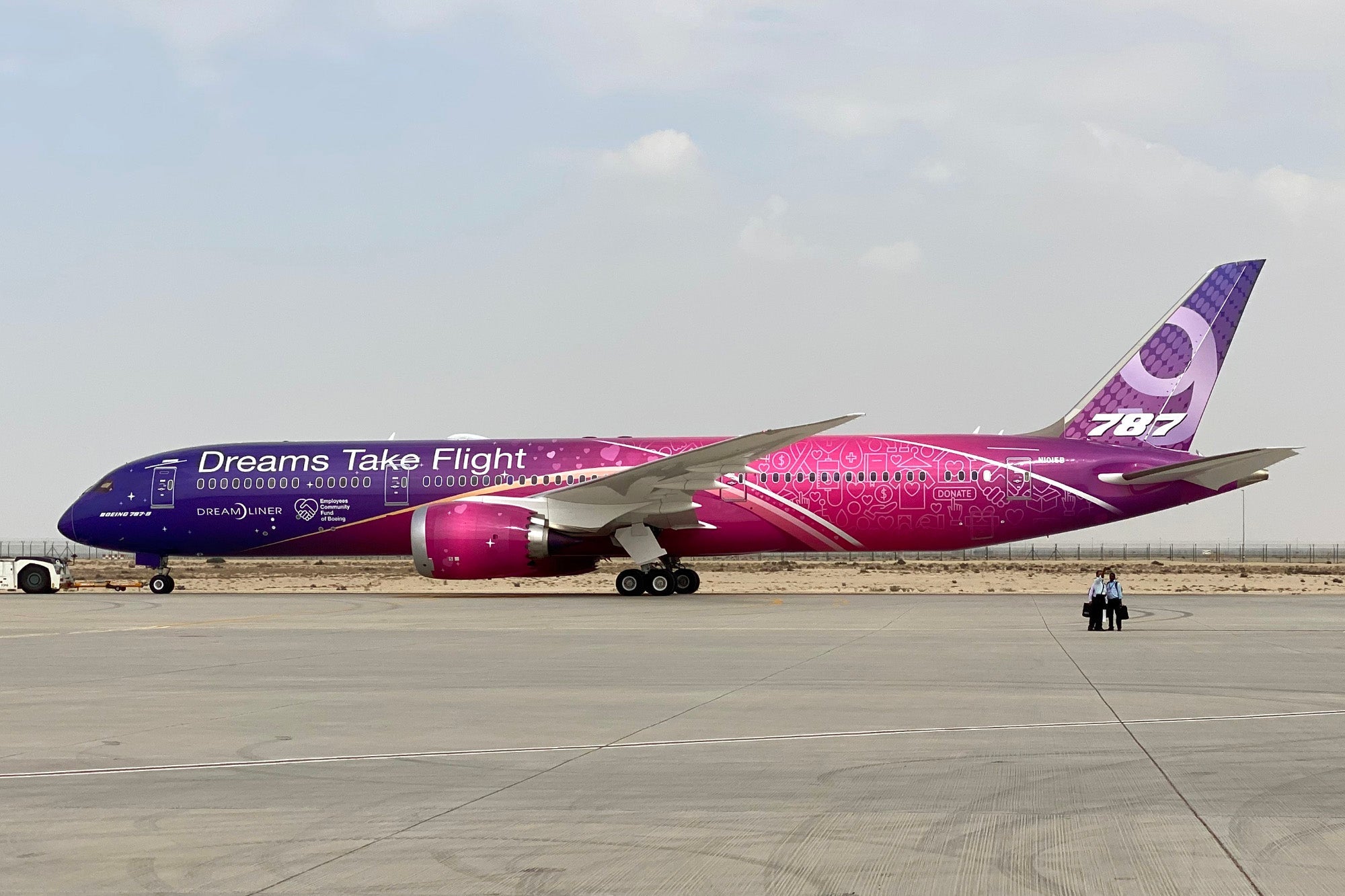 Dreams Take Flight Dreamliner 787-9 Dubai Air Show 2019 ZH