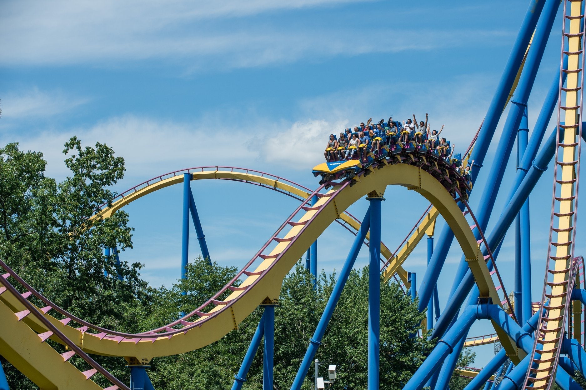 six-flags-featured