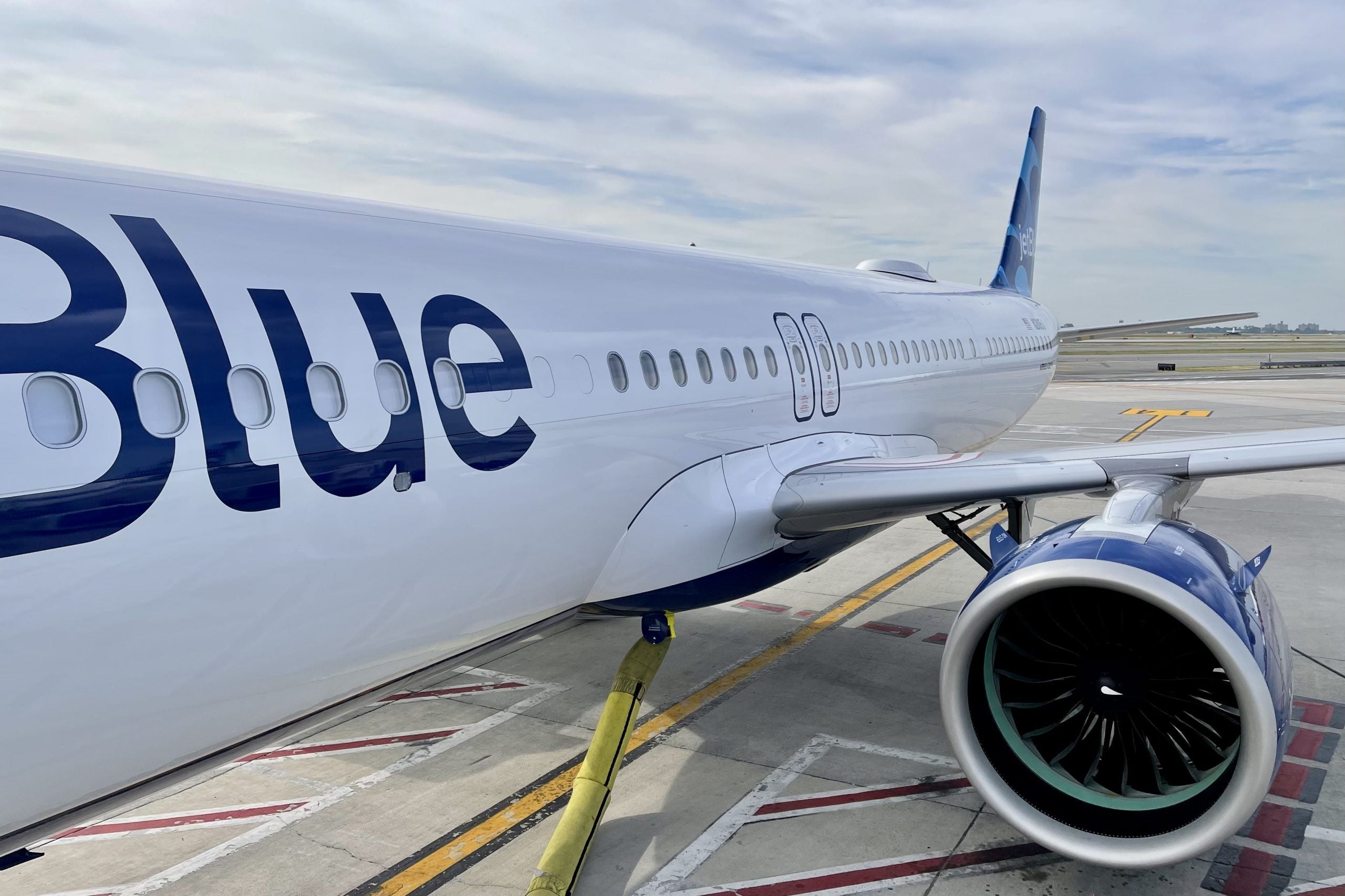 JetBlue A321neo New Mint First Look ZH