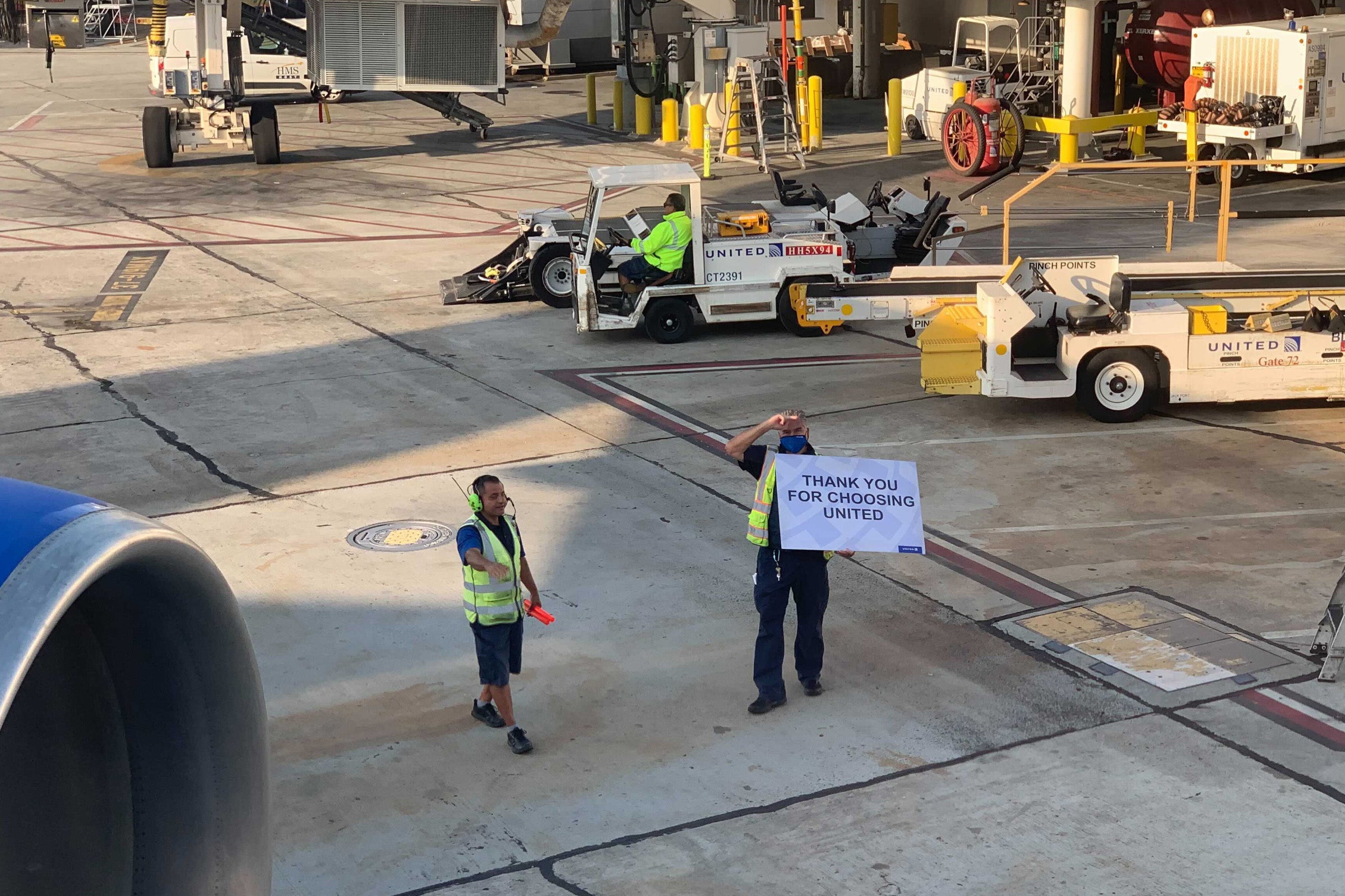 United thank you for flying sign