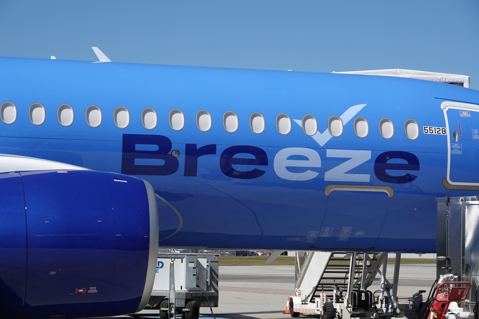 Breeze Airways Airbus A220 Tour