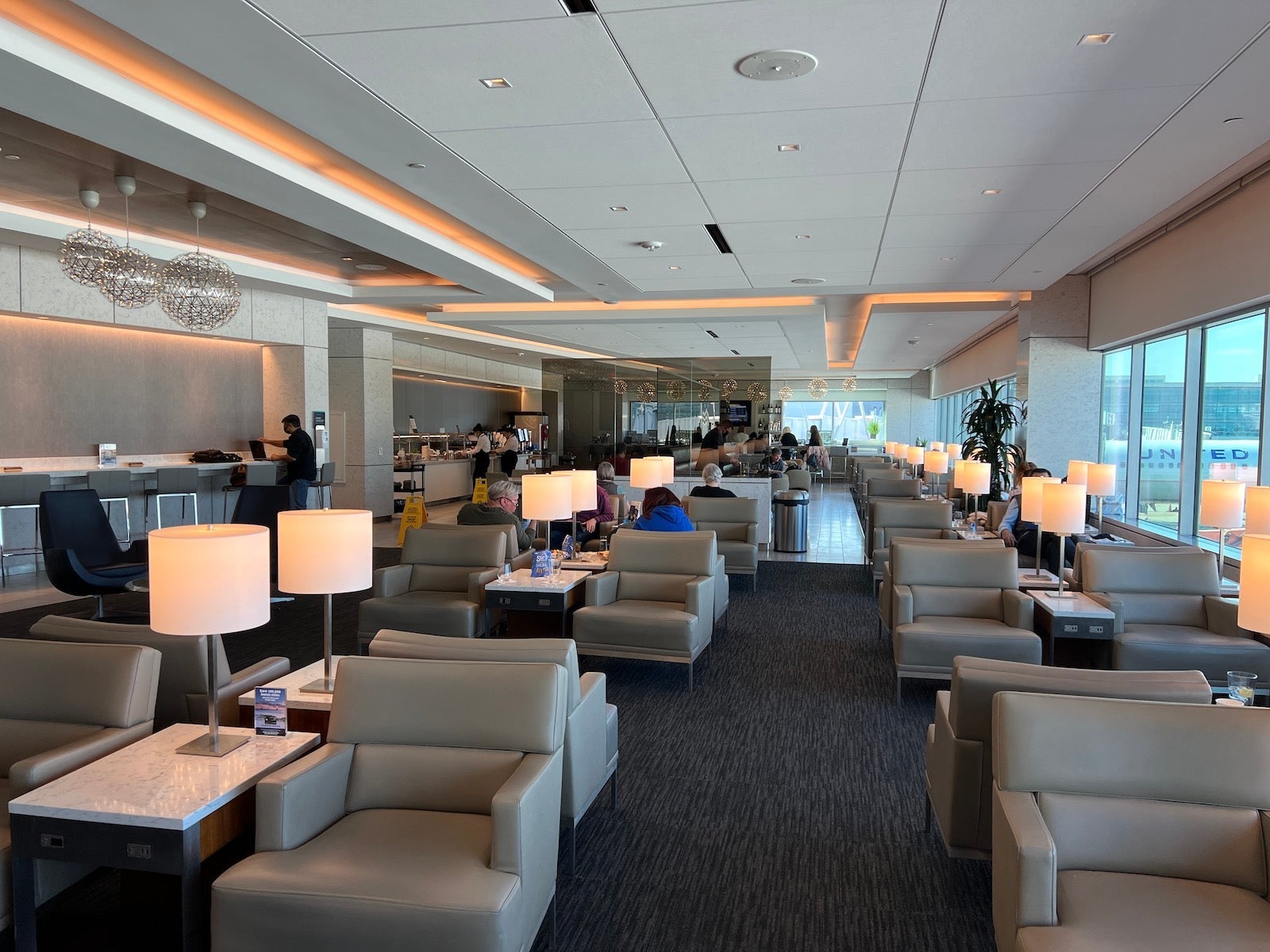 United Club IAH C North