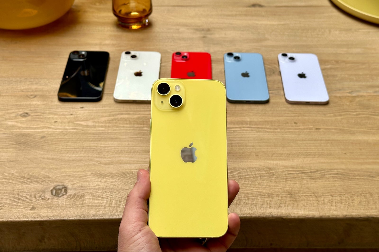 Apple iPhone 14 Yellow
