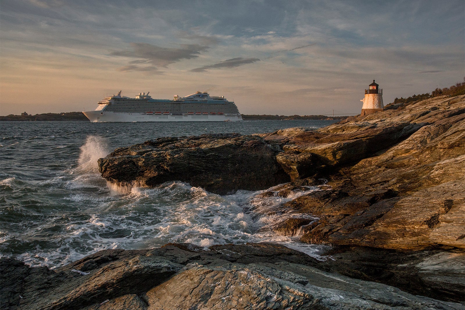 cruise ship leaving Newport, RI