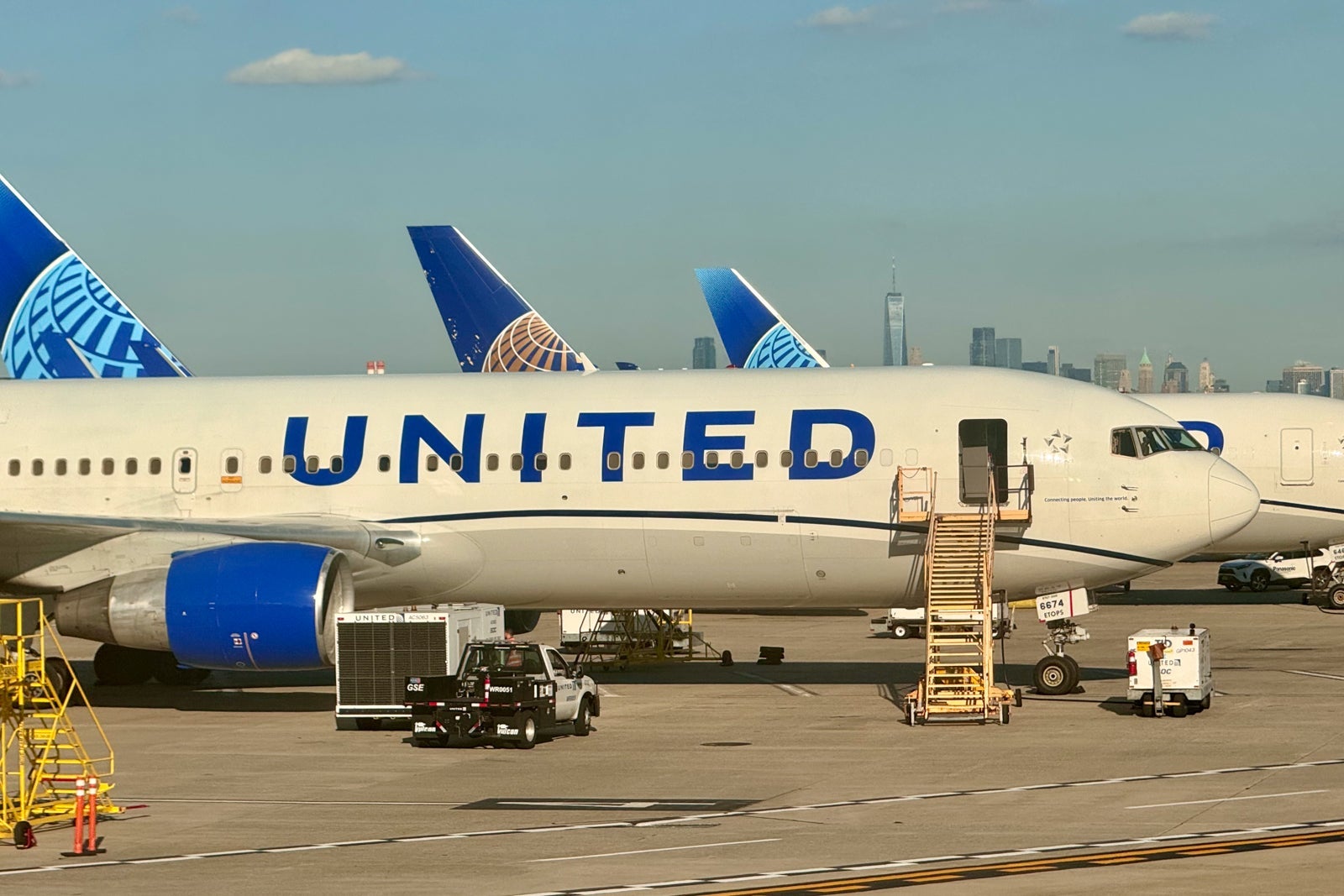 United Boeing 777 787 Newark NYC EWR
