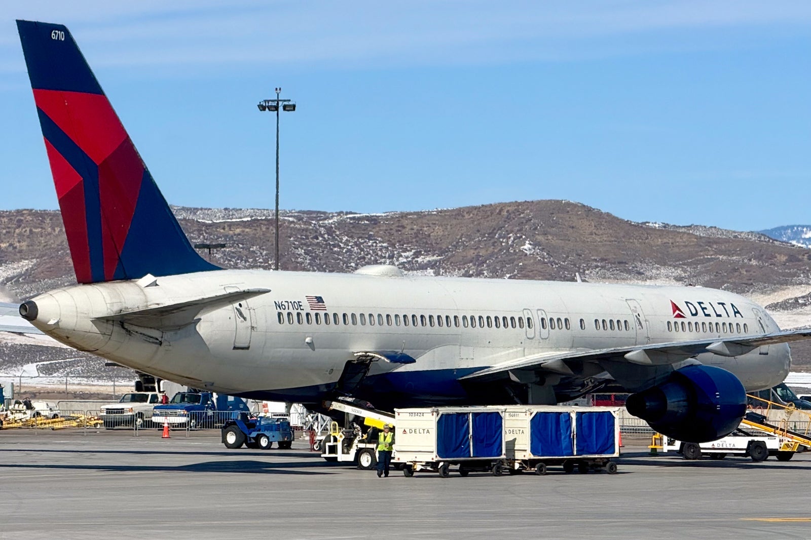 Delta Boeing 757 HDN