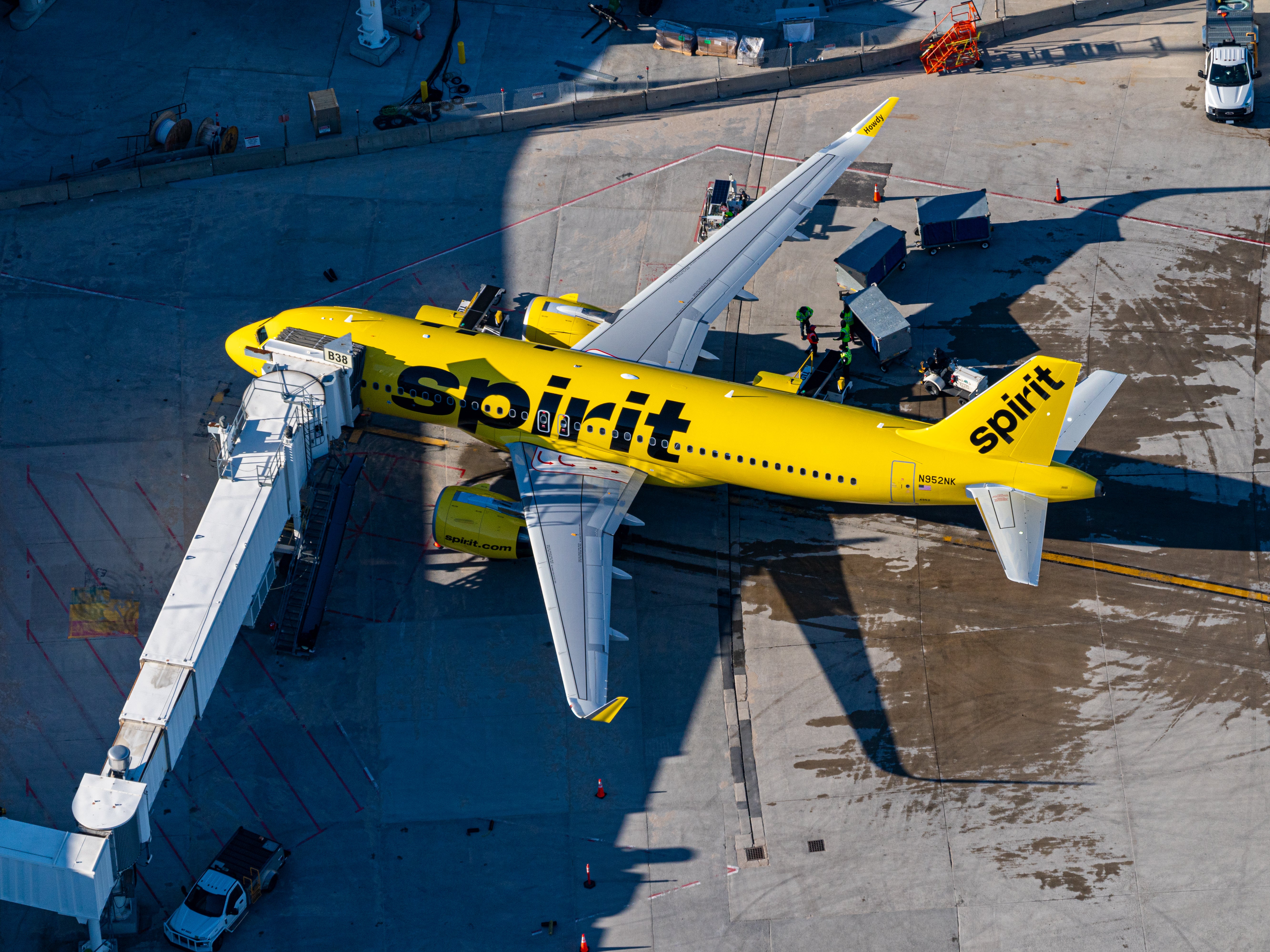 Spirit A320 Aerial BOS