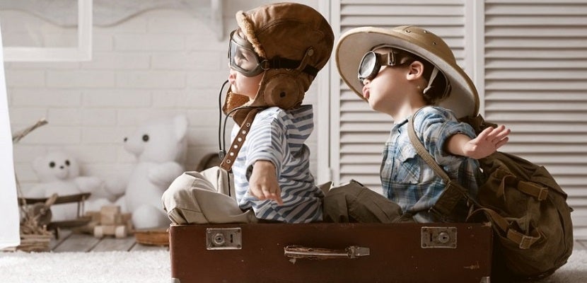 Companion flying kids featured shutterstock 184331537