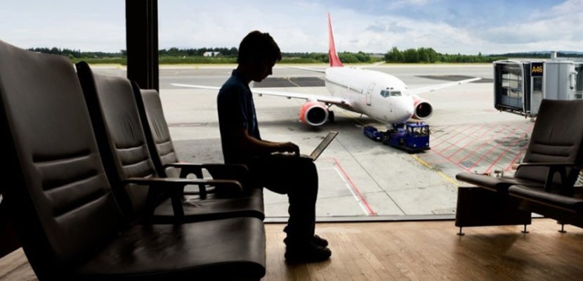 Laptop-airport-boingo-internet-wi-fi-featured-shutterstock-15999061-830x381