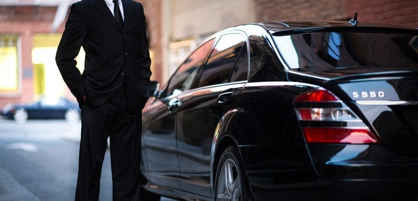 img-uber-driver-and-car-featured