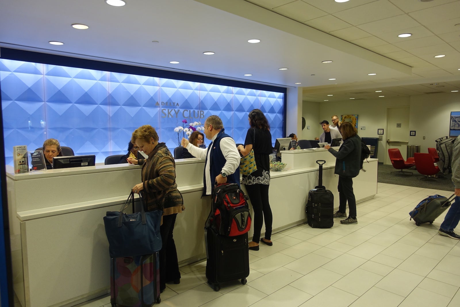 Delta LAX SkyClub check in