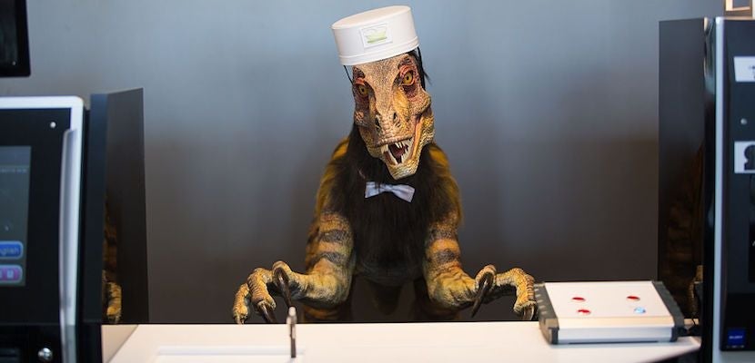 High-tech Hotel Staffed By Robots Preview In Japan