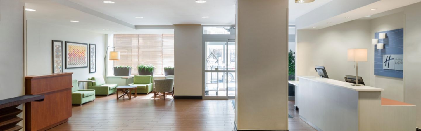holiday-inn-express-new-york-4392145511-16x5 2