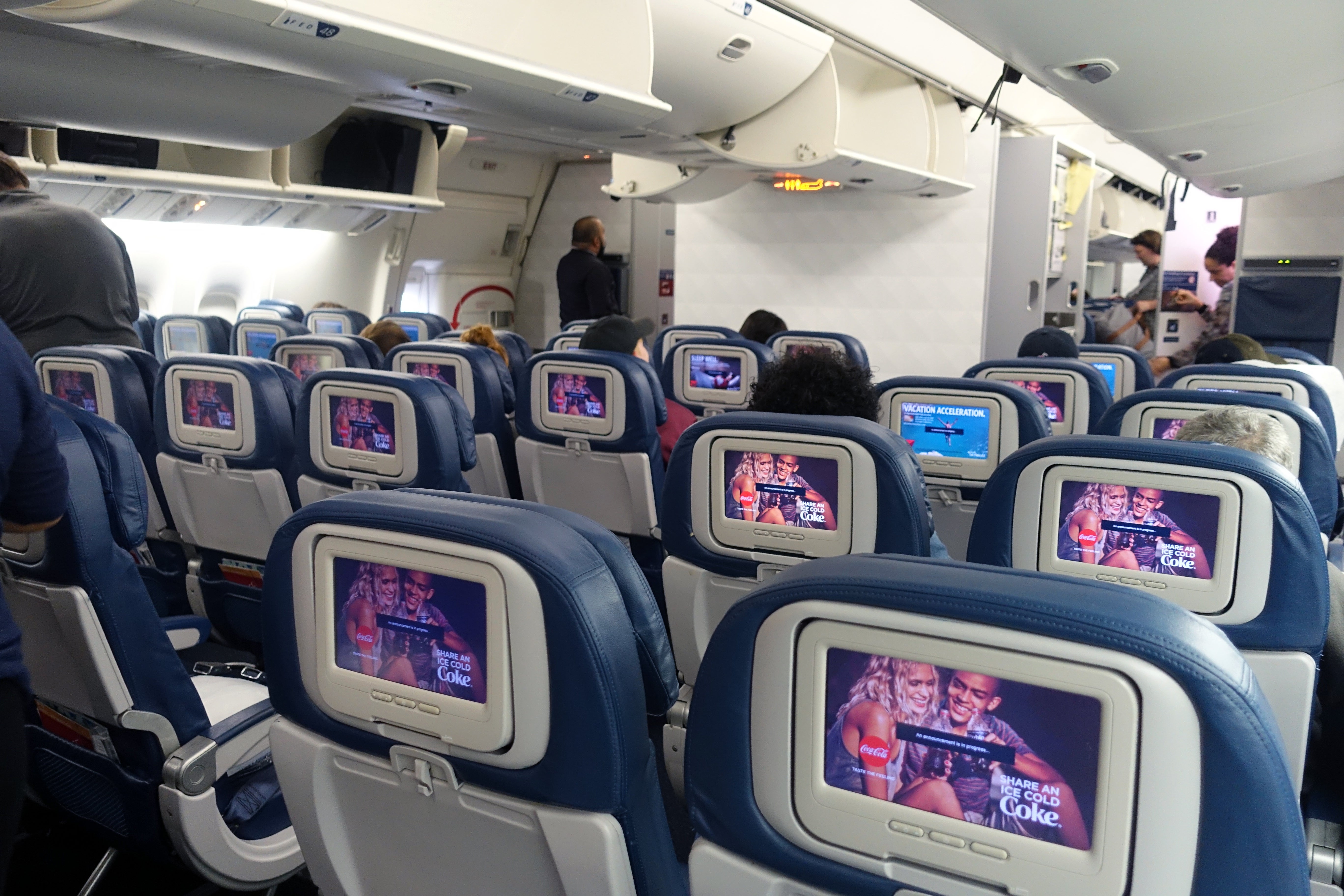 delta 777-200 economy review jfk-bcn