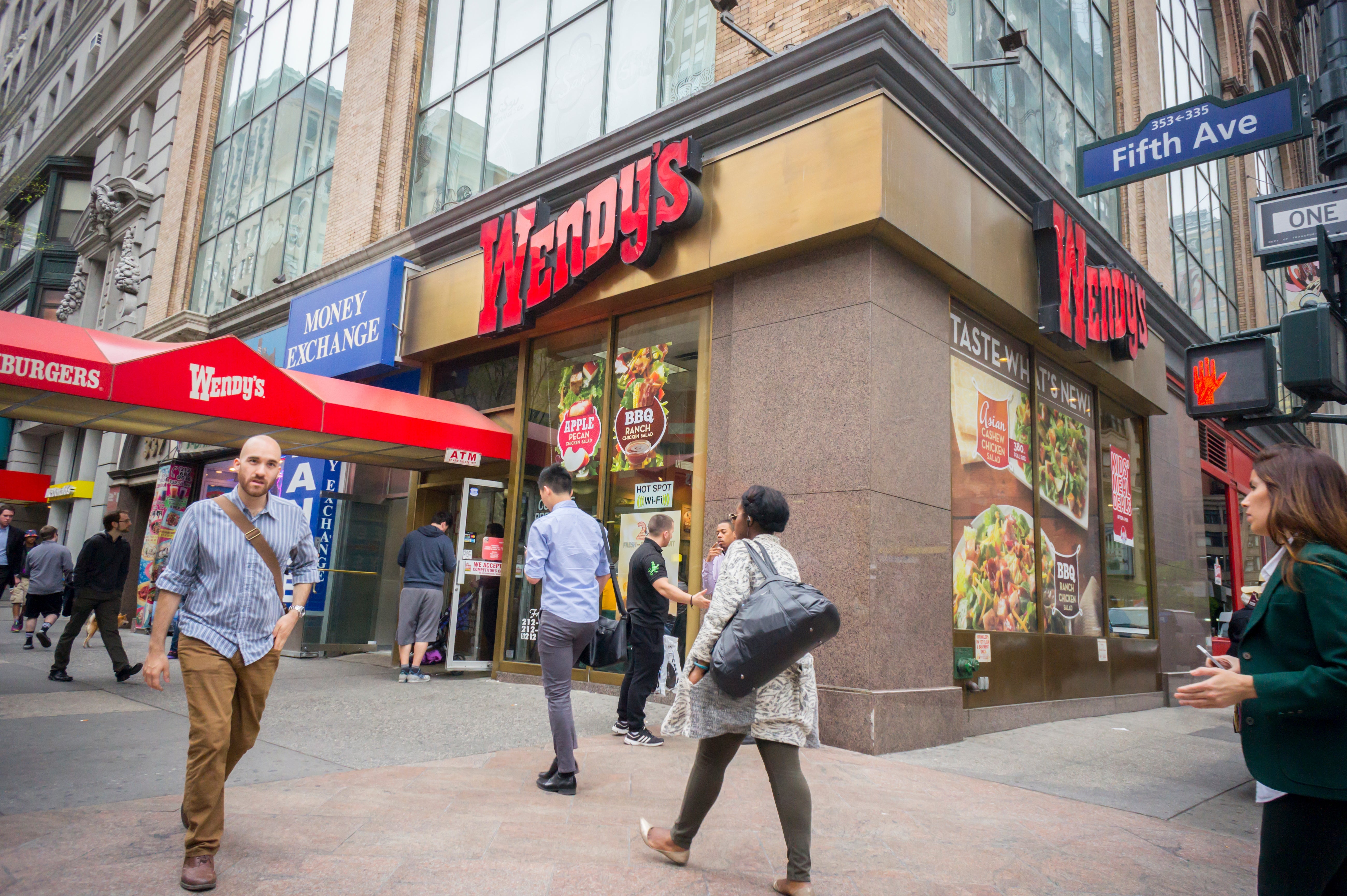 Wendy's to use cage-free eggs