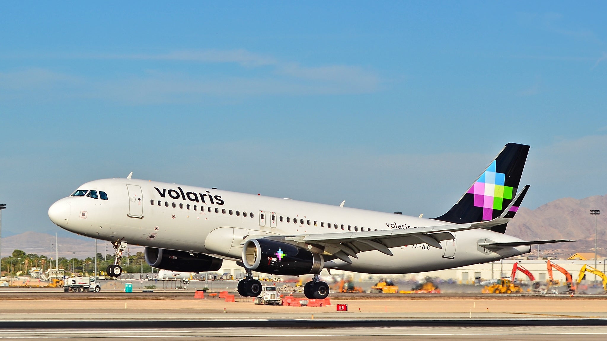 Volaris - Tomas Del Coro