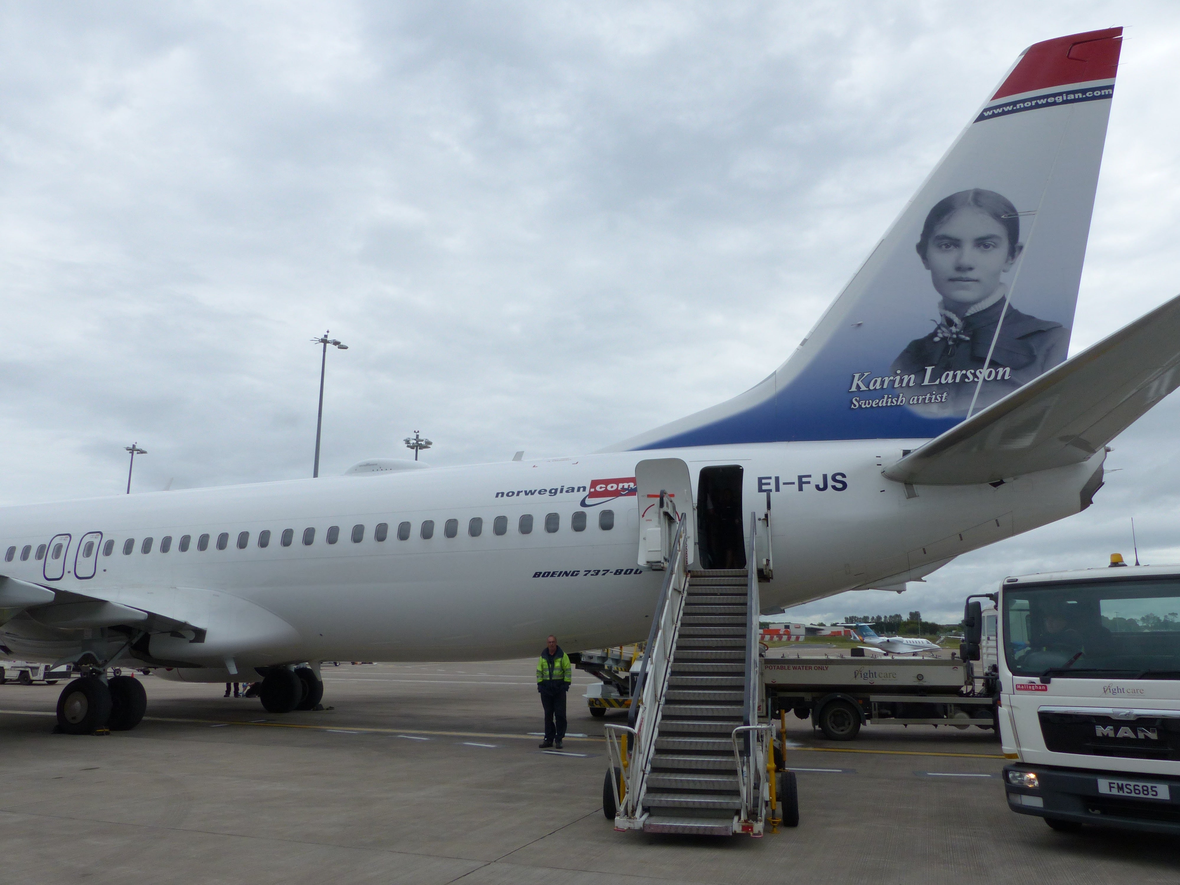 IMG-norwegian-edinburgh-tail