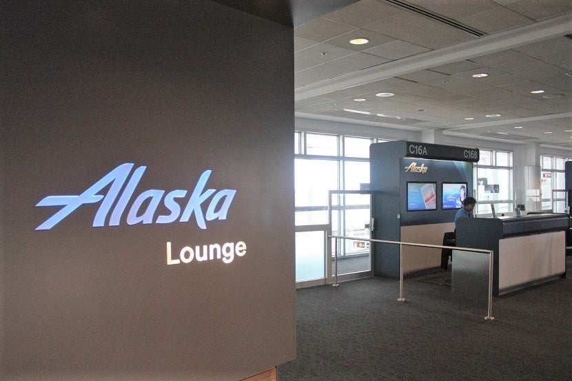 IMG Alaska Airlines Lounge Seattle entrance