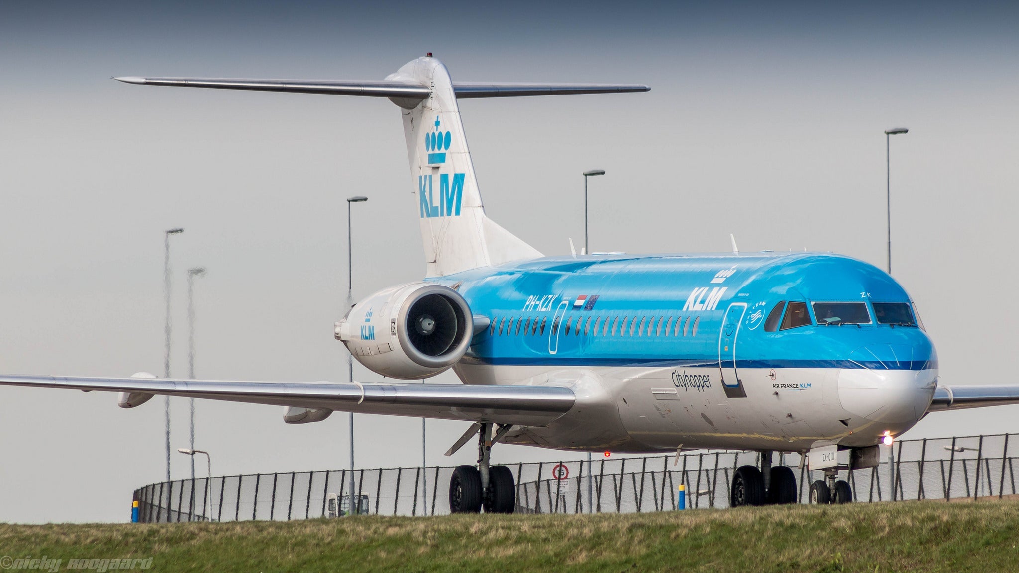 KLM Fokker 70. Image via Flickr/Nicky Boogaard