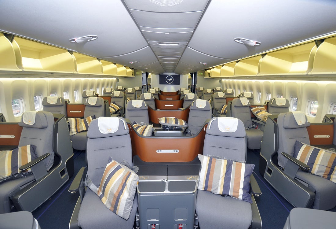 Lufthansa 747-8 Business Class