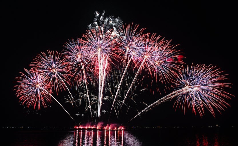 Delta-New-Years-Eve-Reader-Question-cred-Rene-Bernal