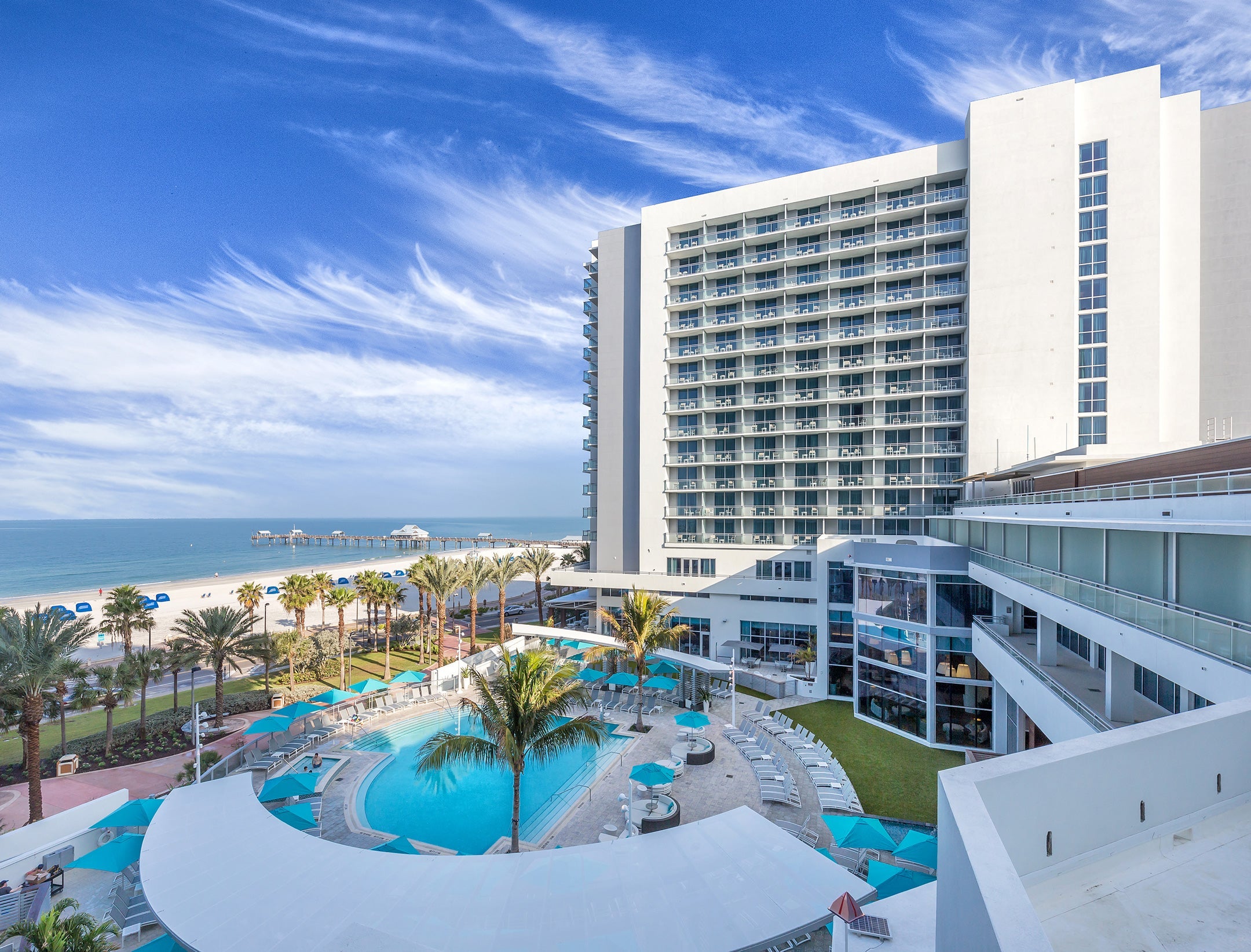 IMG-Wyndham-Grand-Clearwater-Beach-Pool