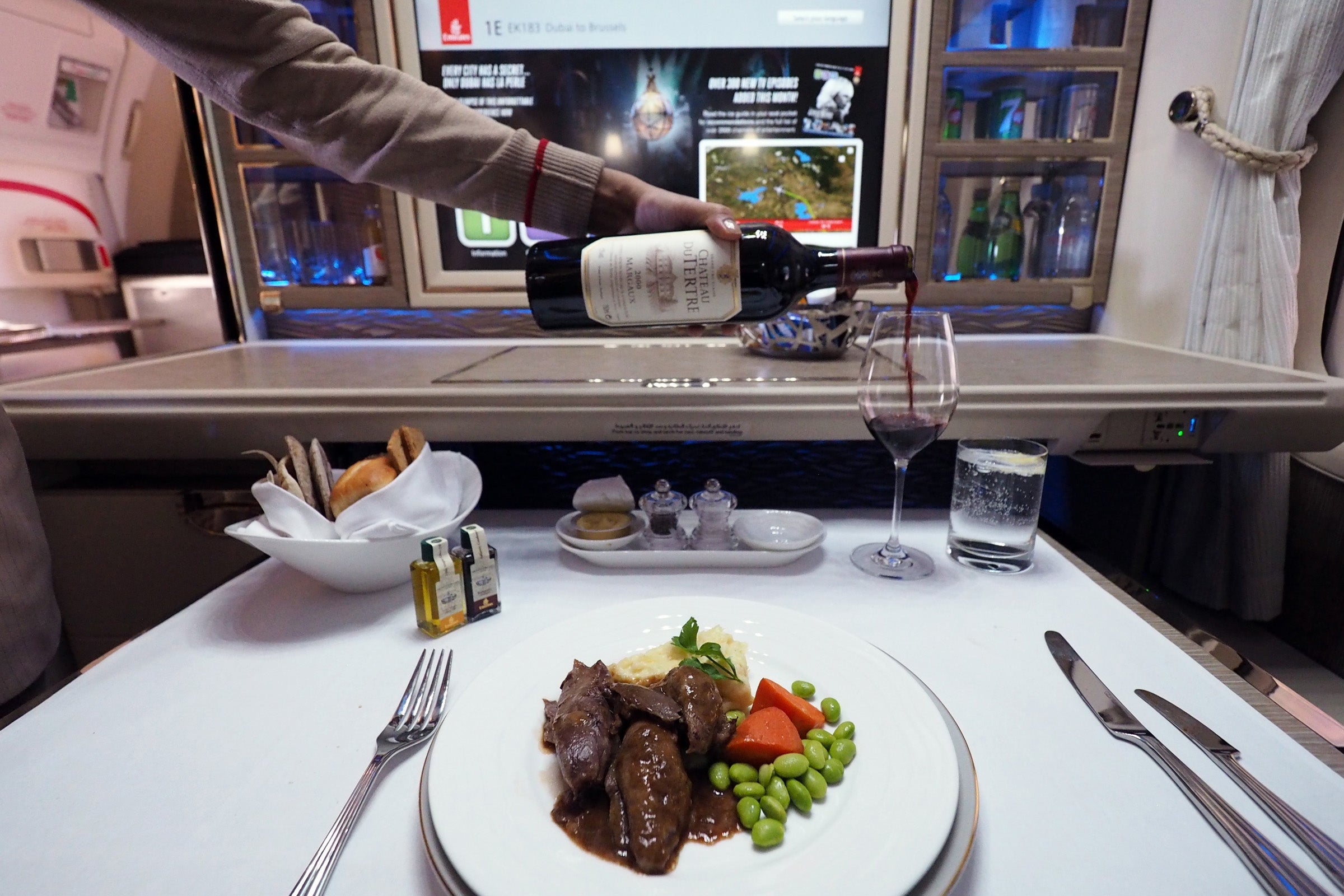 Emirates 777 First Class Suite Review