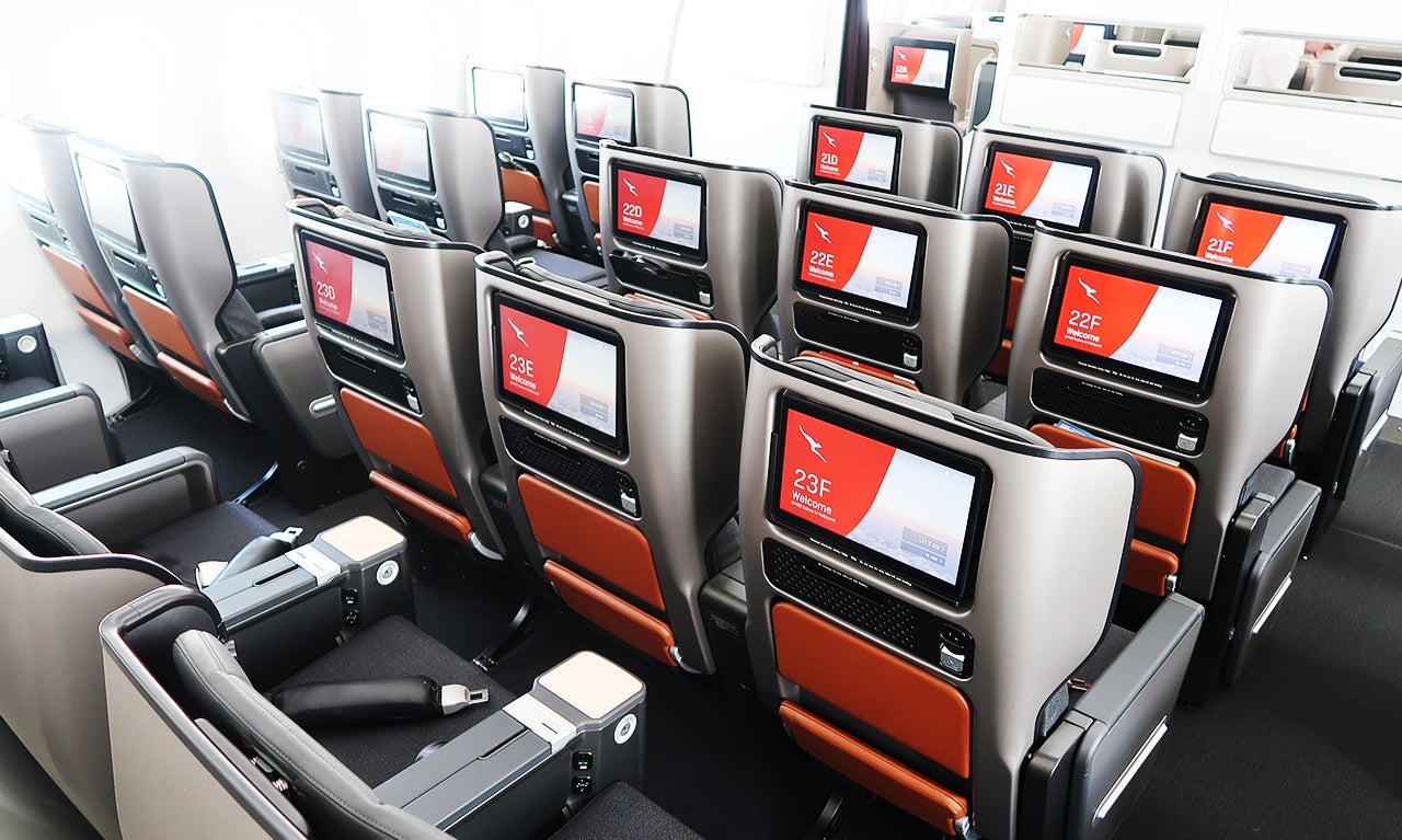 Qantas-787-9-premium-economy-underseat-storage-ftr