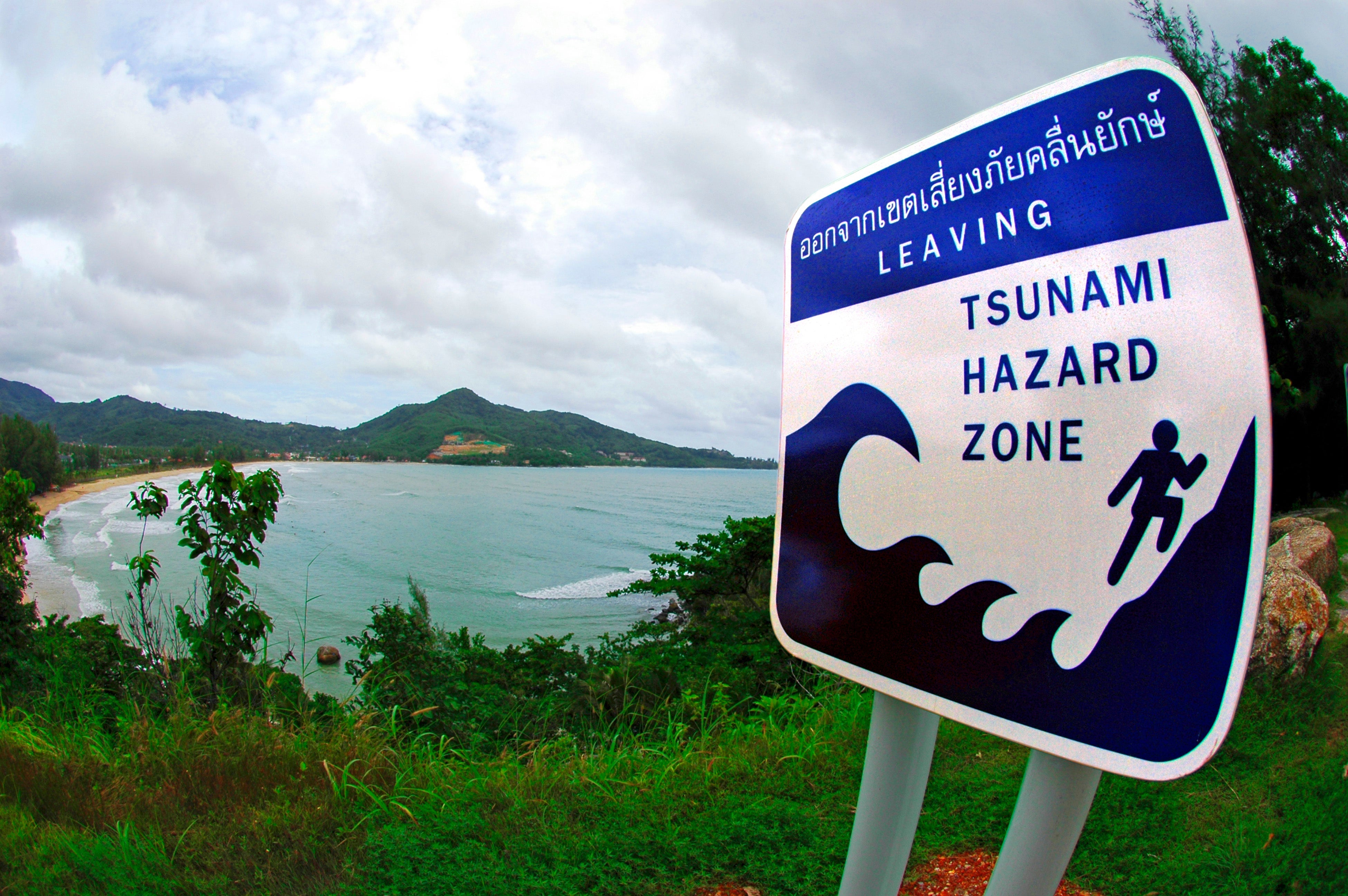Tsunami warning sign