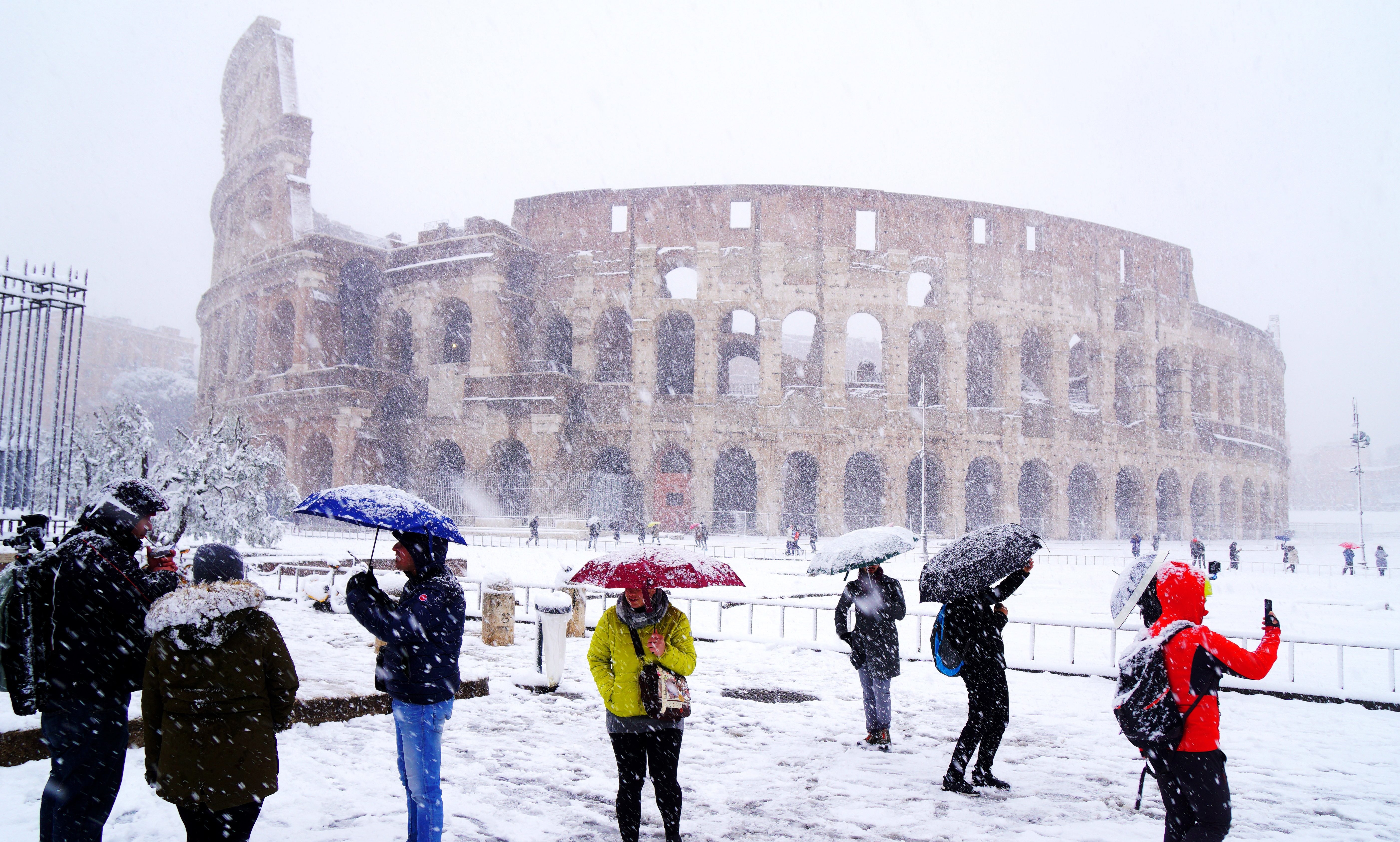 ITALY-WEATHER-ROME-SNOW
