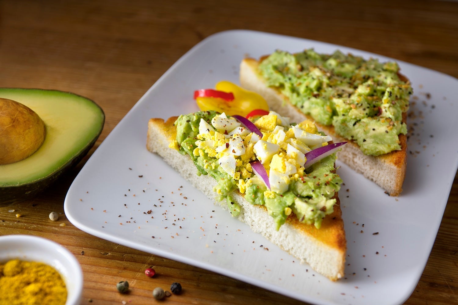 Admirals Club Avocado toast w_egg