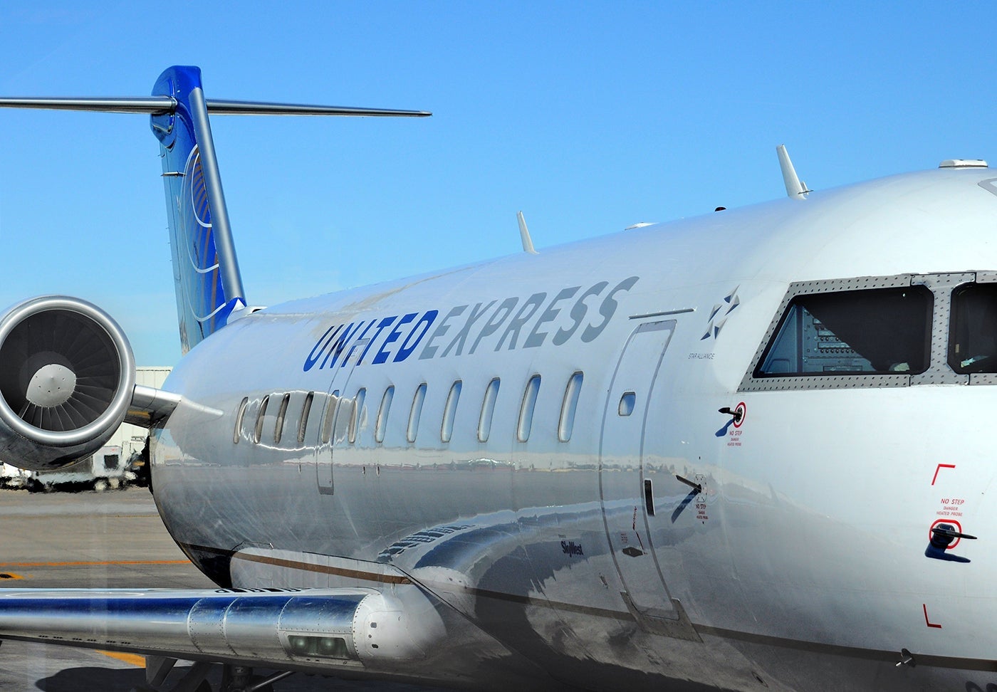 United Express CRJ
