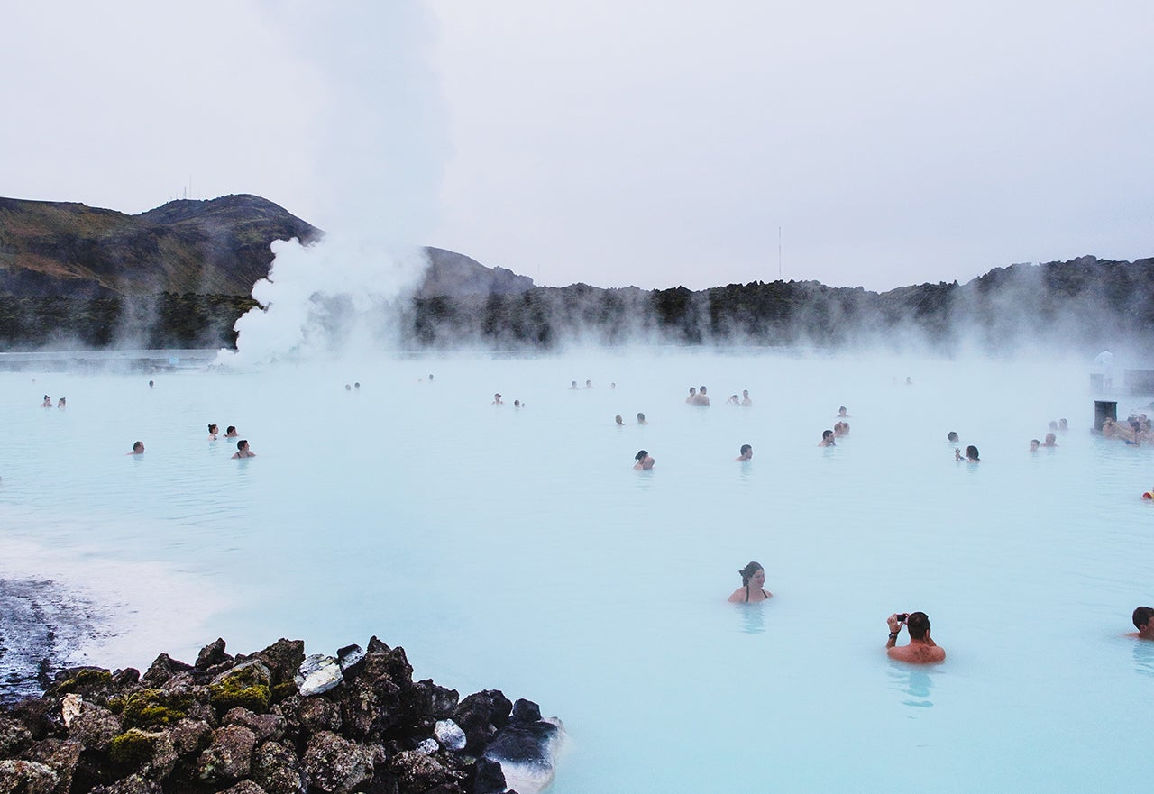 blue lagoon iceland jeff-sheldon-unsplash
