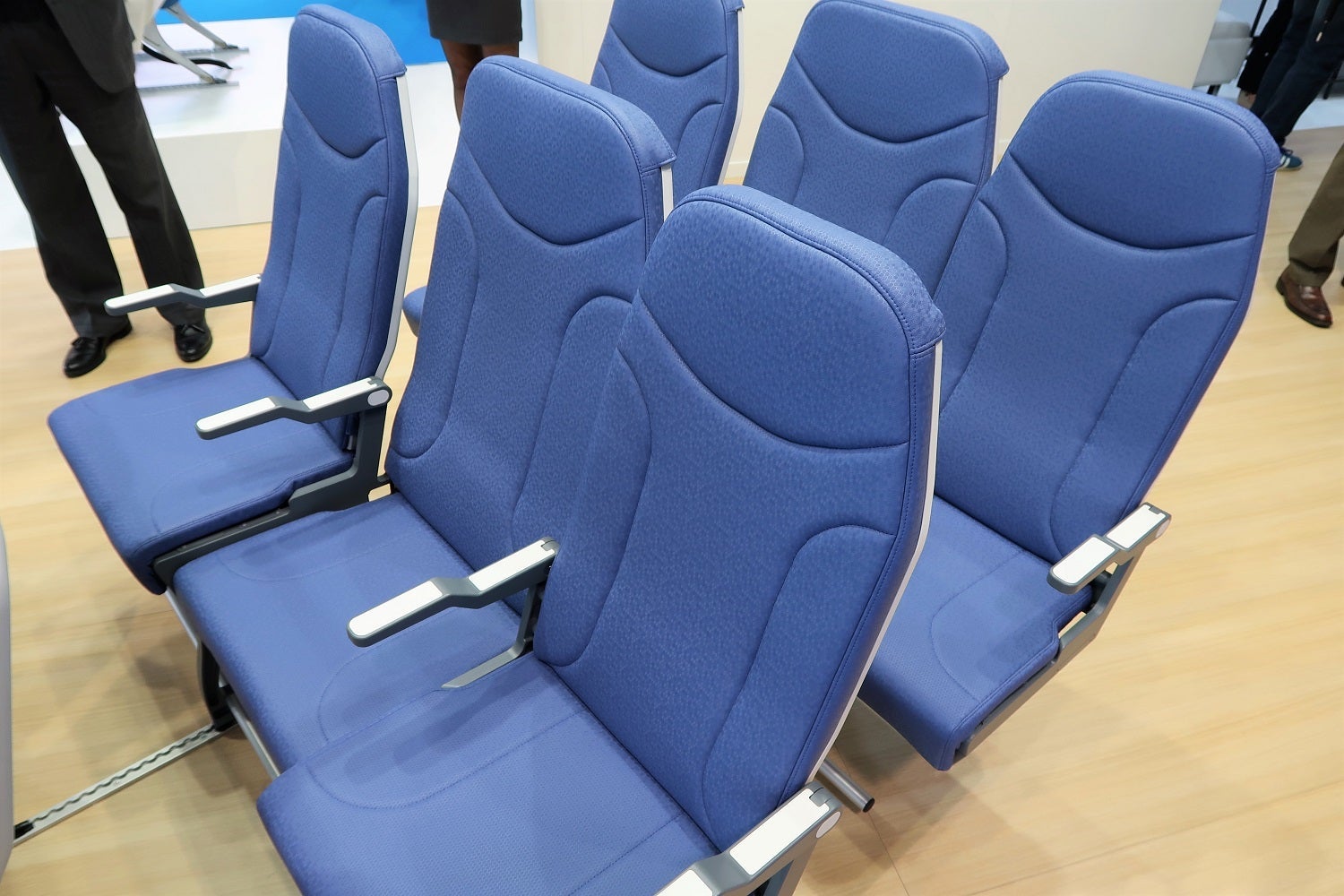 Molon Labe S1 staggered shorthaul seat