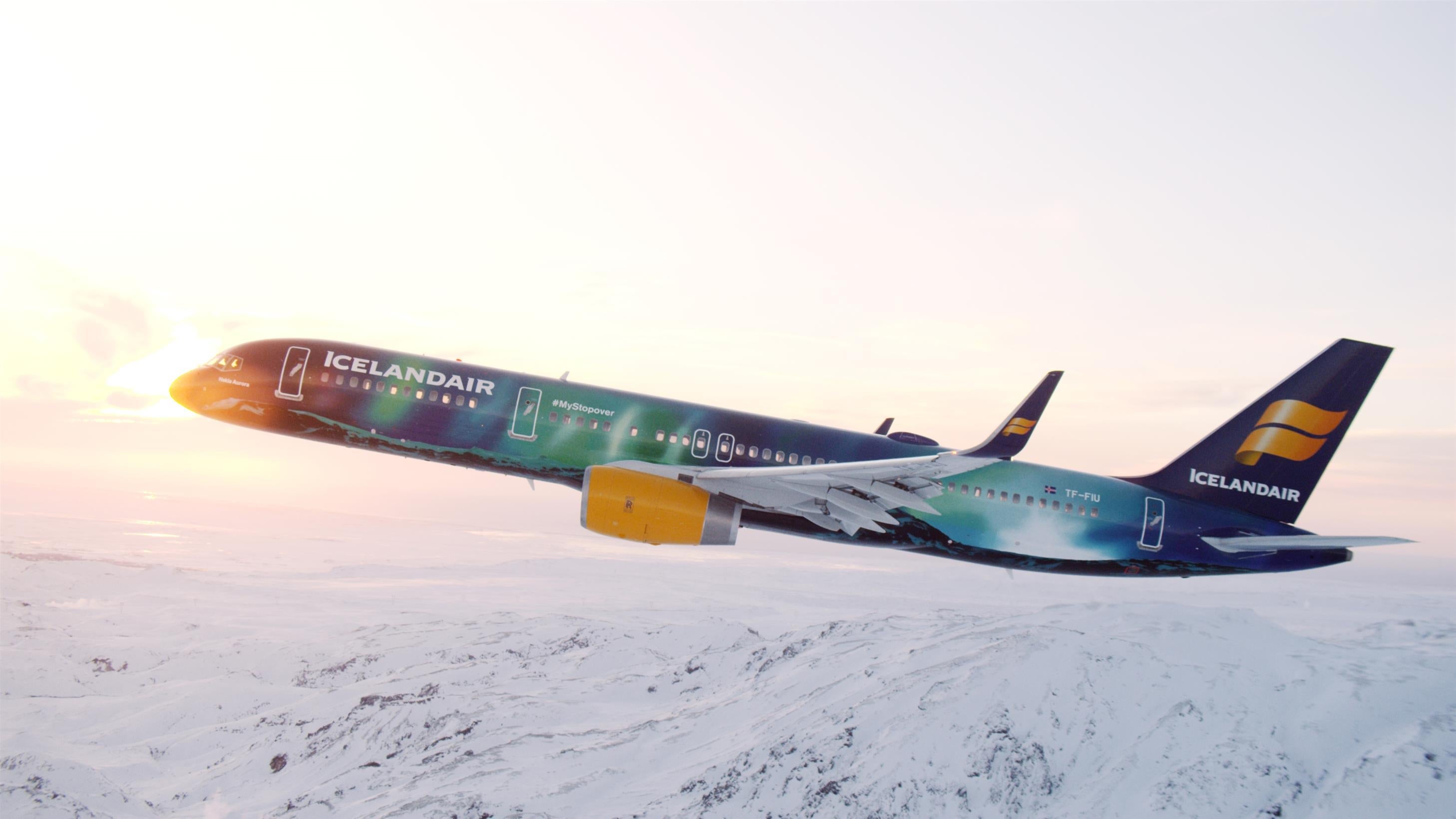 Icelandair Hekla Aurora 757
