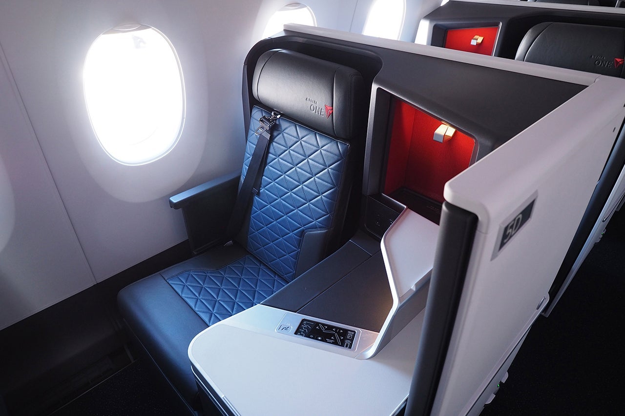 Delta A350 Suite Detroit to Toyko_10_edit